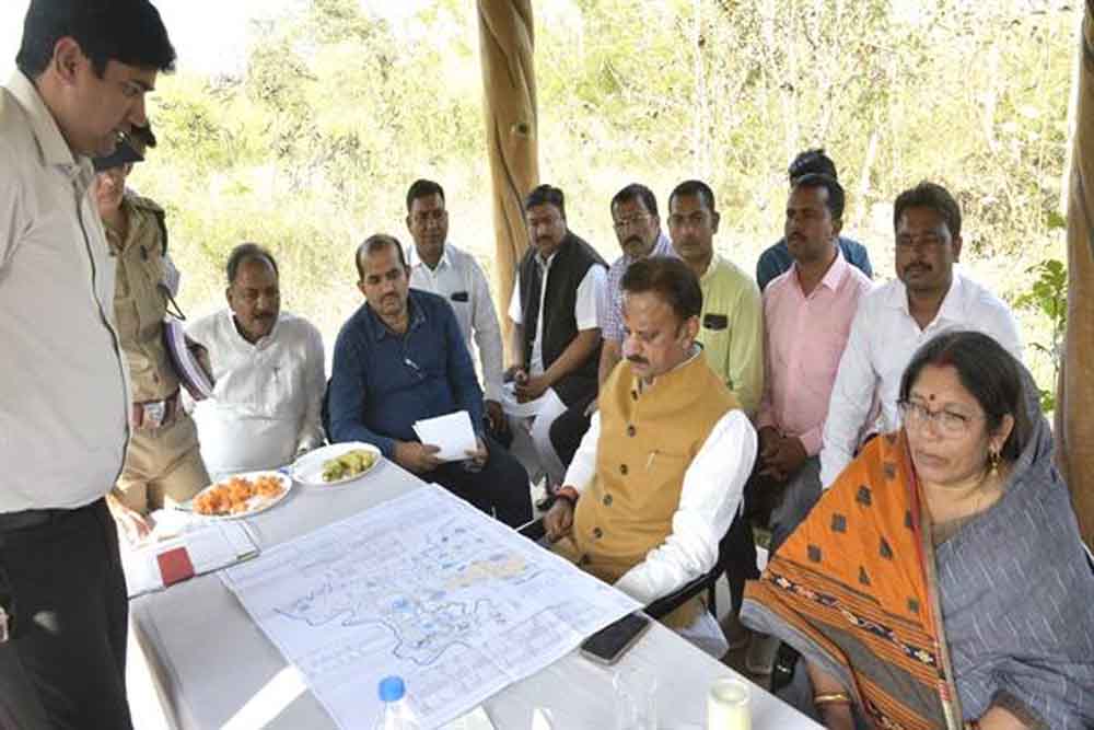 महाराजा मार्तण्ड सिंह व्हाइट टाइगर सफारी के निर्माणाधीन बाड़ों का कार्य शीघ्र पूर्ण करें – उप मुख्यमंत्री राजेन्द्र शुक्ल महाराजा मार्तण्ड सिंह व्हाइट टाइगर सफारी के निर्माणाधीन बाड़ों का कार्य शीघ्र पूर्ण करें – उप मुख्यमंत्री राजेन्द्र शुक्ल