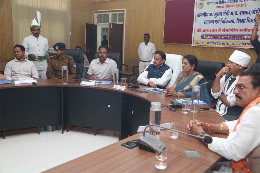 हर हाल में सुरक्षित मातृत्व प्रदान करना लक्ष्य : उप मुख्यमंत्री शुक्ल