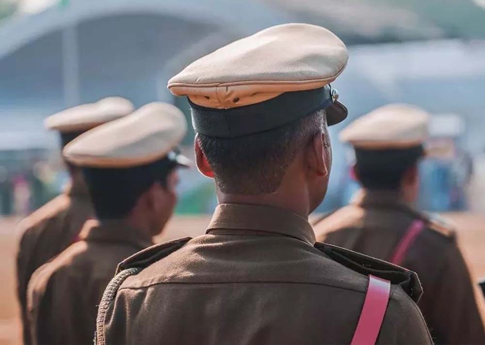 उत्तर प्रदेश पुलिस की सिपाही भर्ती परीक्षा में तीन भाइयों हुआ चयन, गांव में खुशी, बढ़ाया परिवार का मान उत्तर प्रदेश पुलिस की सिपाही भर्ती परीक्षा में तीन भाइयों हुआ चयन, गांव में खुशी, बढ़ाया परिवार का मान