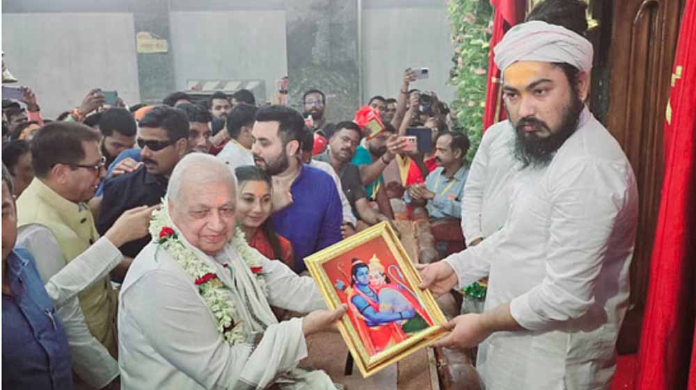 महावीर मंदिर के गर्भ गृह का पट खुलते ही ‘जय सियाराम’ से गूंज उठा परिसर