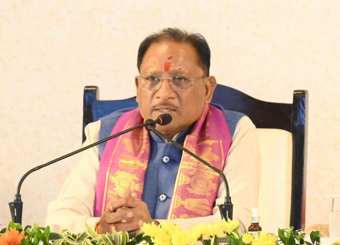 बस्तर संभावनाओं की धरती,सब मिलकर लिखेंगे बस्तर के विकास की नई ईबारत: मुख्यमंत्री विष्णु देव साय बस्तर संभावनाओं की धरती,सब मिलकर लिखेंगे बस्तर के विकास की नई ईबारत: मुख्यमंत्री विष्णु देव साय