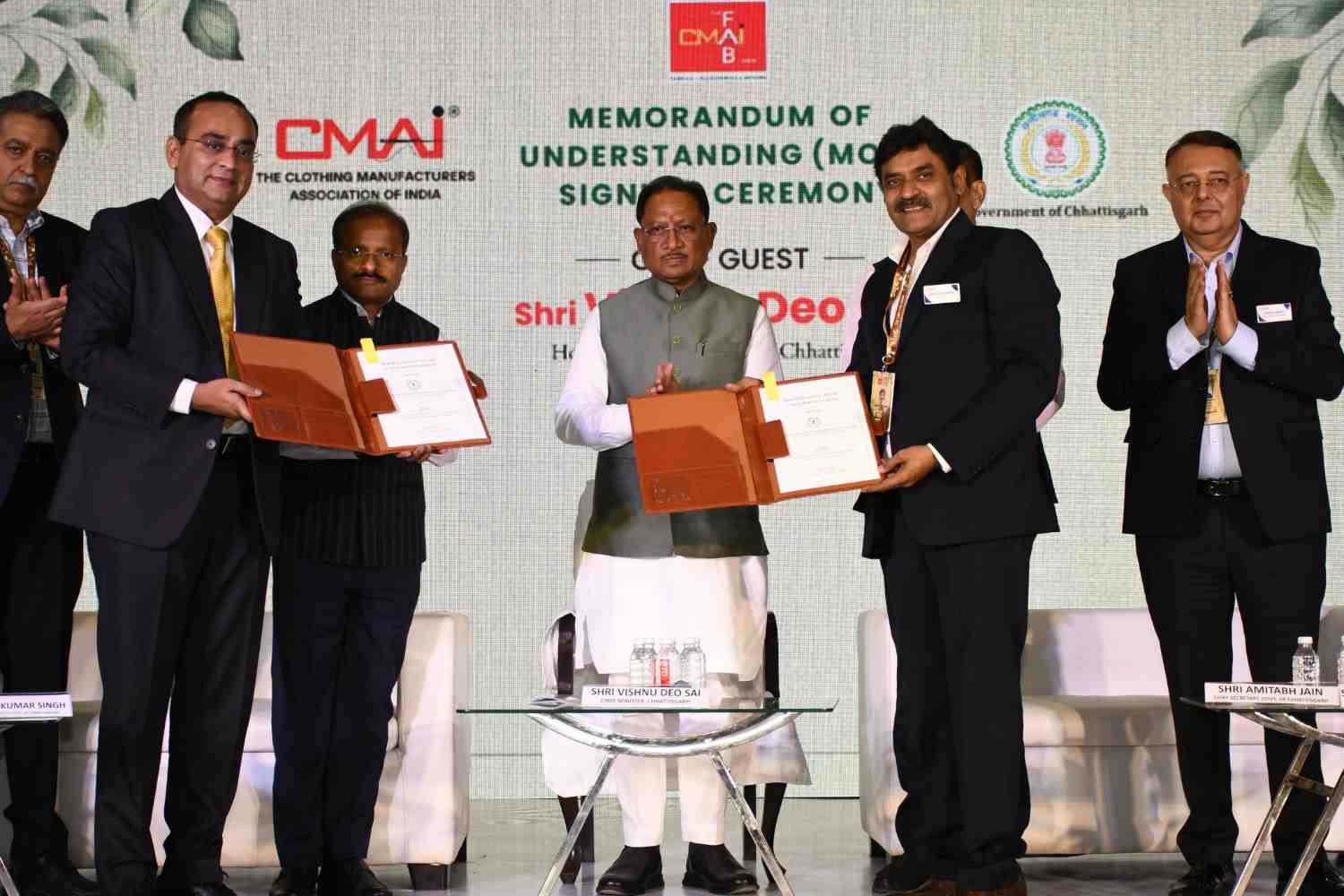 छत्तीसगढ़ ने वस्त्र उद्योग क्षेत्र में निवेश के नए द्वार खोले – मुख्यमंत्री विष्णुदेव साय छत्तीसगढ़ ने वस्त्र उद्योग क्षेत्र में निवेश के नए द्वार खोले – मुख्यमंत्री विष्णुदेव साय