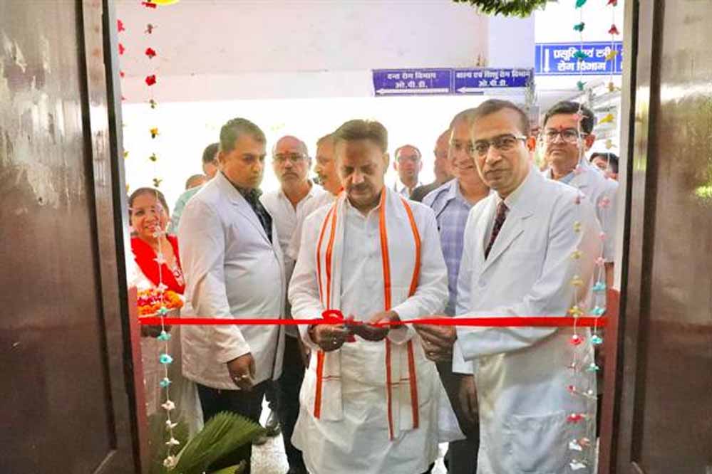 ग्रामीण क्षेत्रों में विशेषज्ञ परामर्श के लिए टेली-मेडिसिन सेवा वरदान: उप मुख्यमंत्री शुक्ल ग्रामीण क्षेत्रों में विशेषज्ञ परामर्श के लिए टेली-मेडिसिन सेवा वरदान: उप मुख्यमंत्री शुक्ल