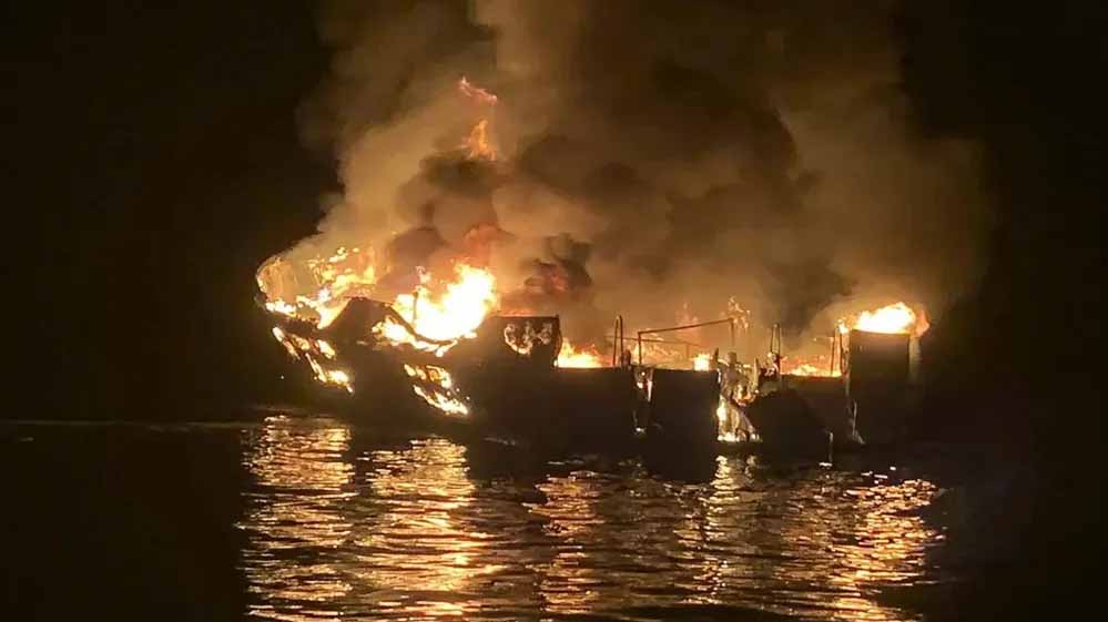 नाव में खाना बनाते समय तेज विस्फोट, 150 लोगों ने गंवाई अपनी जान; कई दर्जन लापता नाव में खाना बनाते समय तेज विस्फोट, 150 लोगों ने गंवाई अपनी जान; कई दर्जन लापता