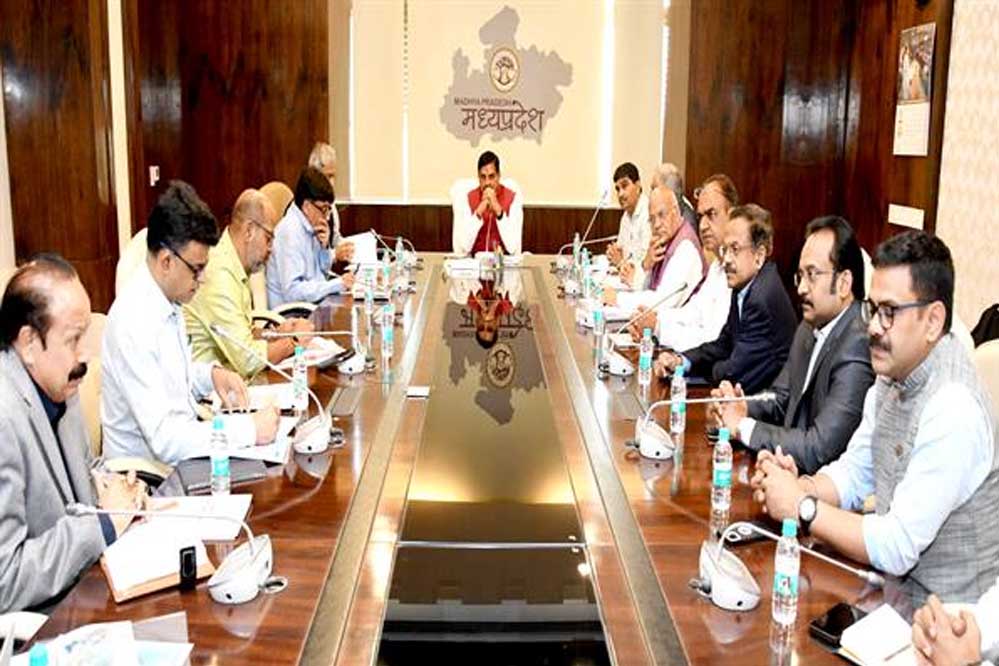 म.प्र. की देश में केन्द्रीय स्थिति का लाभ उठाएं निवेशक, हितों का ध्यान रखेगी सरकार: मुख्यमंत्री डॉ. यादव म.प्र. की देश में केन्द्रीय स्थिति का लाभ उठाएं निवेशक, हितों का ध्यान रखेगी सरकार: मुख्यमंत्री डॉ. यादव