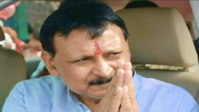 पूर्व विधायक विनय शंकर तिवारी पर कसा ईडी का शिकंजा, 11 ठिकानों पर छापा