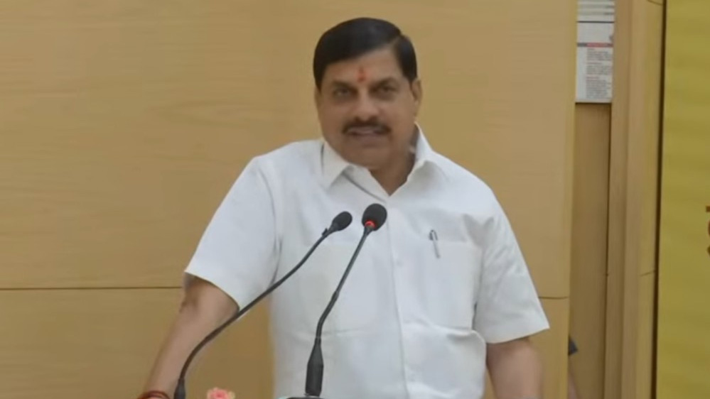 CM डॉ मोहन ने राज्य सेवा अधिकारियों के प्रशिक्षण कार्यक्रम का किया शुभारंभ बोले- शिक्षण से व्यक्ति और प्रशिक्षण से व्यक्तित्व बनता है CM डॉ मोहन ने राज्य सेवा अधिकारियों के प्रशिक्षण कार्यक्रम का किया शुभारंभ बोले- शिक्षण से व्यक्ति और प्रशिक्षण से व्यक्तित्व बनता है