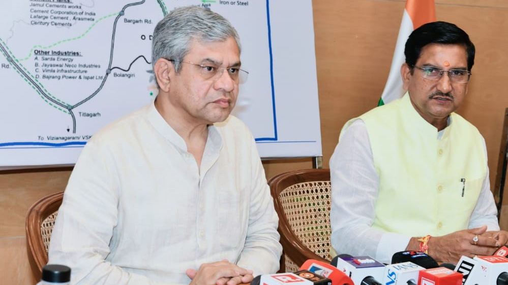 छत्तीसगढ़ की नई धमनी बनेगी खरसिया-परमालकसा 5वीं-6वीं रेल लाइन, मिलेगा बंपर रोजगार: रेल मंत्री अश्विनी वैष्णव
