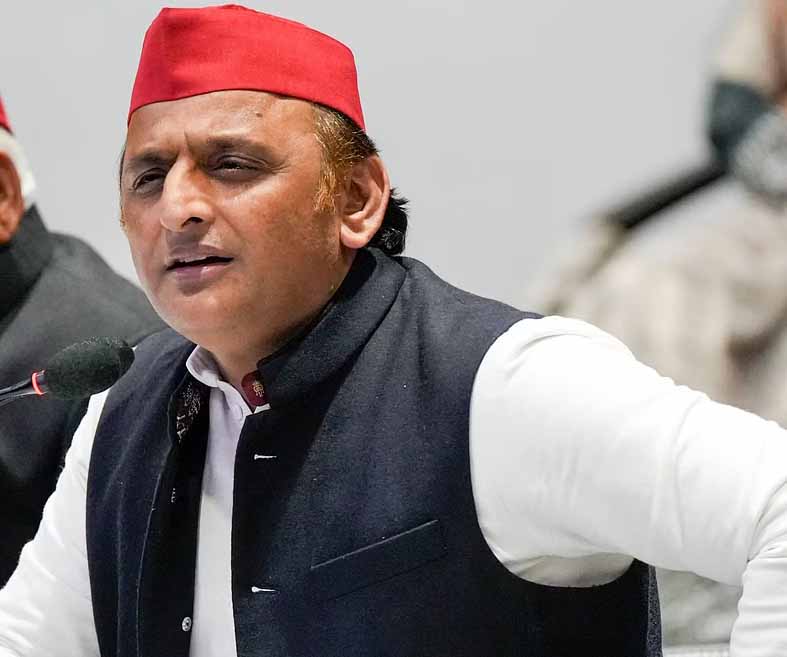 अखिलेश ने बनाया 2027 के रण के लिए मास्टर प्लान