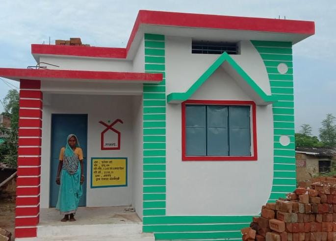 सामयिक लेख-छत्तीसगढ़ में लिखा जा रहा है ग्रामीण आवास क्रांति का नया इतिहास