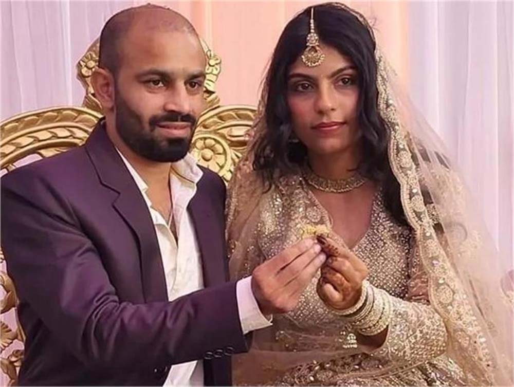 भारतीय पुरुष मुक्केबाज अमित पंघाल की सगाई हुई सगाई, ताइक्वांडों खिलाड़ी का थामा हाथ भारतीय पुरुष मुक्केबाज अमित पंघाल की सगाई हुई सगाई, ताइक्वांडों खिलाड़ी का थामा हाथ