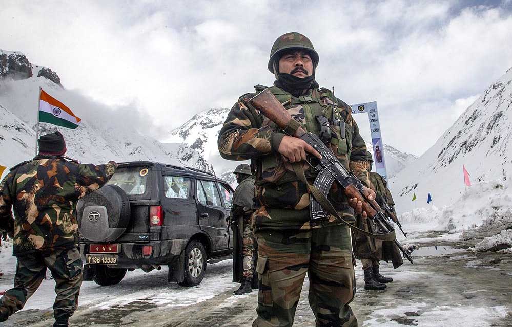 भारतीय सेना के एक्शन से घबराई पाकिस्तानी आर्मी ! PoK में आतंकियों से खाली कराए लॉन्च पैड, बंकरों में किया शिफ्ट