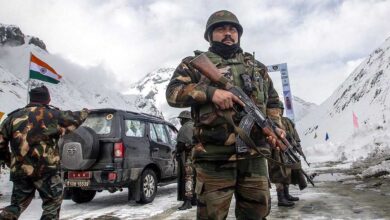 बांदीपोरा : कुलनार बाजीपोरा इलाके में आज तड़के सुरक्षाबलों और आतंकियों के बीच मुठभेड़ , सेना के जवानों ने इलाके को चारों तरफ से घेरा