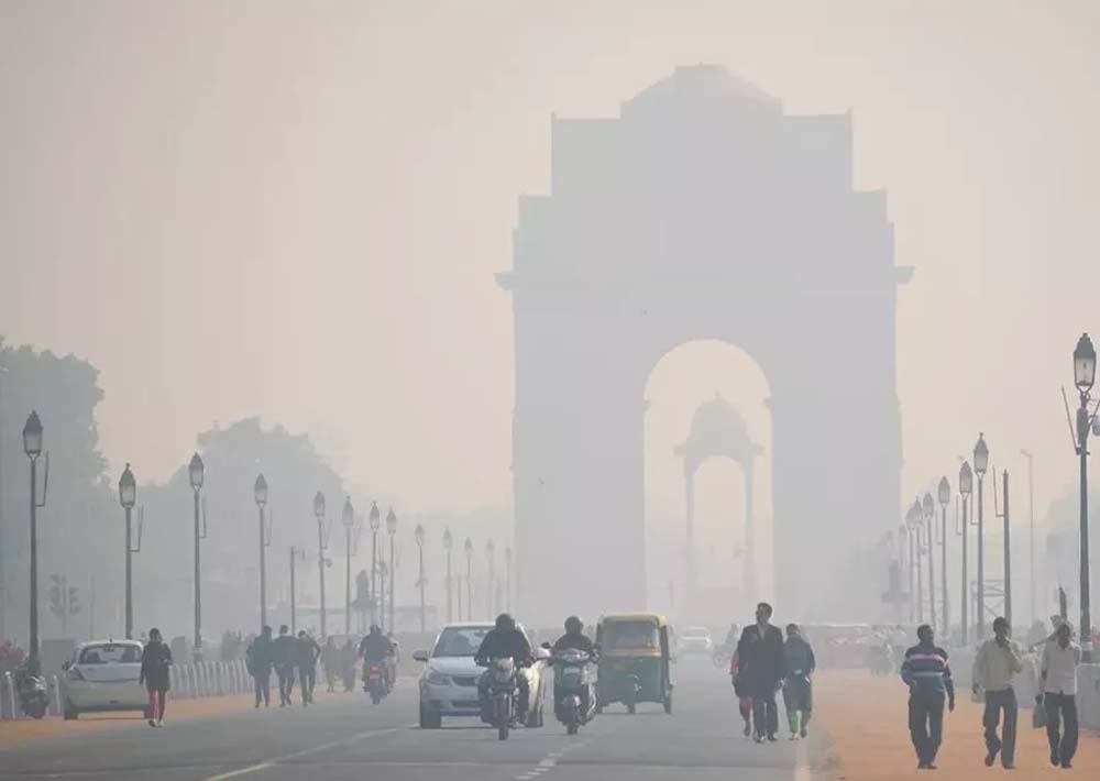 चार दिन तक मध्यम श्रेणी में रहने के बाद दिल्ली की हवा एक बार फिर से हवा खराब, ग्रेप एक की पाबंदियां लागू