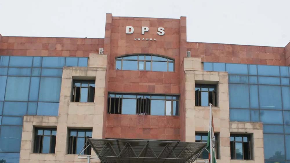 दिल्ली हाई कोर्ट ने कड़ी फटकार लगाते हुए कहा कि क्यों न डीपीएस द्वारका को बंद कर दिया जाए दिल्ली हाई कोर्ट ने कड़ी फटकार लगाते हुए कहा कि क्यों न डीपीएस द्वारका को बंद कर दिया जाए