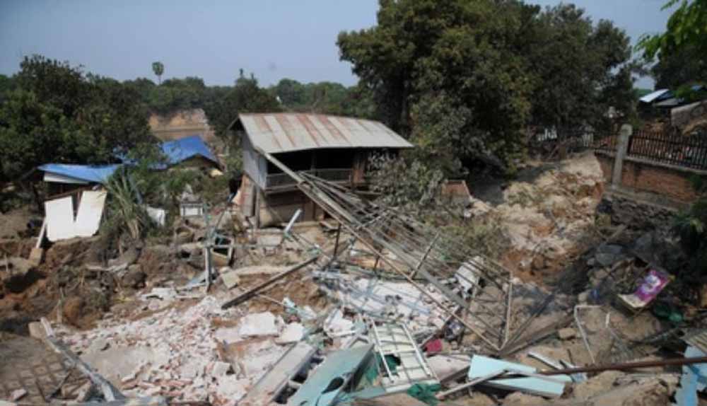 म्यांमार में विनाशकारी भूकंप के बाद देश में कुल 157 झटके महसूस किए गए, कांप रही धरती म्यांमार में विनाशकारी भूकंप के बाद देश में कुल 157 झटके महसूस किए गए, कांप रही धरती