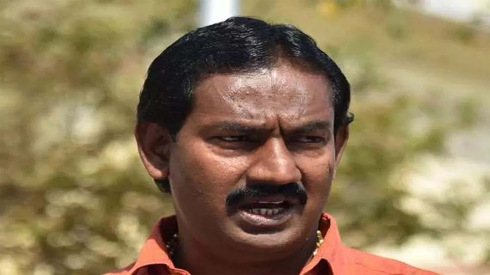 अब पुलिस राजद विधायक रीतलाल यादव की गिरफ्तारी के लिए कोर्ट से वारंट लेगी, सामने आया असली मामला अब पुलिस राजद विधायक रीतलाल यादव की गिरफ्तारी के लिए कोर्ट से वारंट लेगी, सामने आया असली मामला