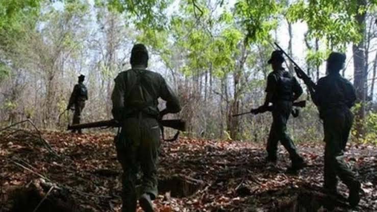 माओवादियों के खिलाफ सुरक्षाबलों ने चलाया है बड़ा अभियान, 5000 से अधिक जवान तैनात माओवादियों के खिलाफ सुरक्षाबलों ने चलाया है बड़ा अभियान, 5000 से अधिक जवान तैनात