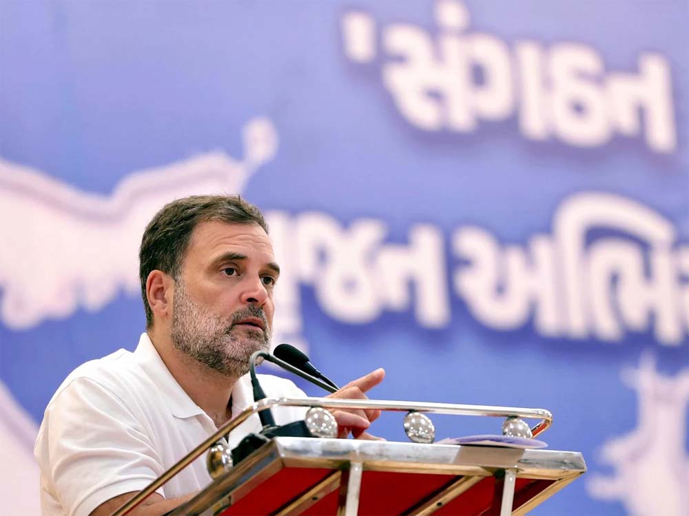 कांग्रेस नेता राहुल गांधी ने कहा- सीनियर नेता बने घूम रहे, बूथ तक नहीं जितवा पाते कांग्रेस नेता राहुल गांधी ने कहा- सीनियर नेता बने घूम रहे, बूथ तक नहीं जितवा पाते
