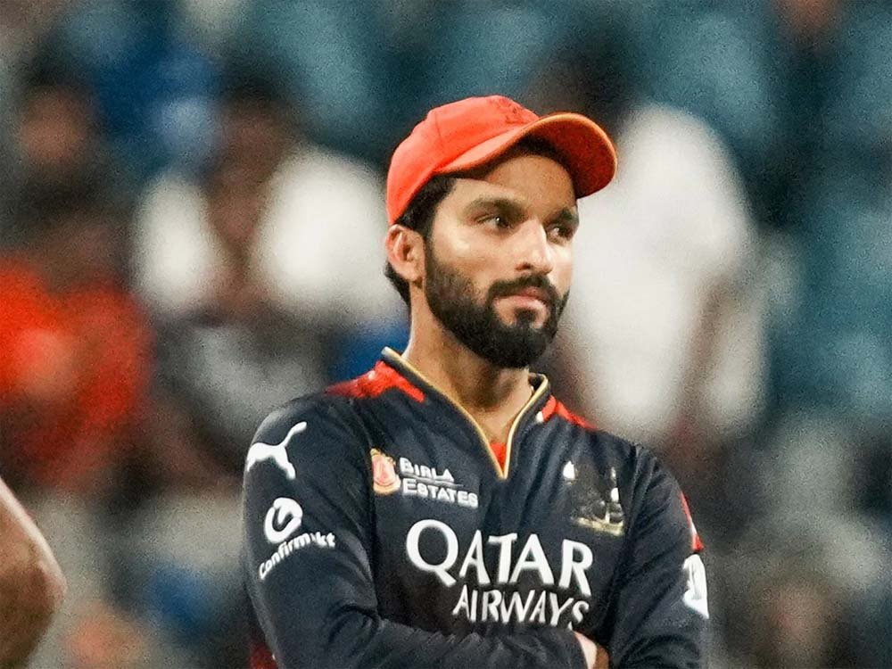 आरसीबी को मिली तीसरी जीत, लेकिन कप्तान रजत पाटीदार पर BCCI ने ठोका लाखों का फाइन आरसीबी को मिली तीसरी जीत, लेकिन कप्तान रजत पाटीदार पर BCCI ने ठोका लाखों का फाइन