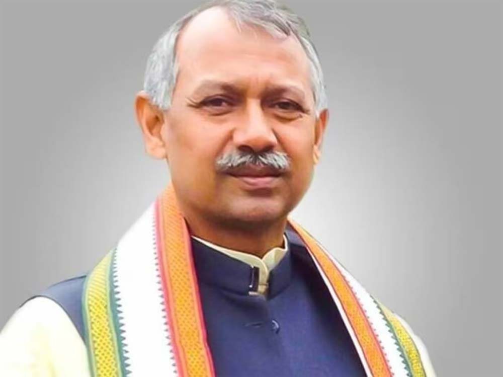बिहार में सांसद जनार्दन सिग्रीवाल और उनके साथ मौजूद प्रशासनिक टीम पर कुछ लोगों ने किया पथराव, 20 पर केस दर्ज बिहार में सांसद जनार्दन सिग्रीवाल और उनके साथ मौजूद प्रशासनिक टीम पर कुछ लोगों ने किया पथराव, 20 पर केस दर्ज