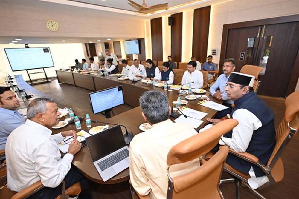 पार्थ योजना और खेलो-बढ़ो अभियान को करें क्रियान्वित : मंत्री सारंग पार्थ योजना और खेलो-बढ़ो अभियान को करें क्रियान्वित : मंत्री सारंग