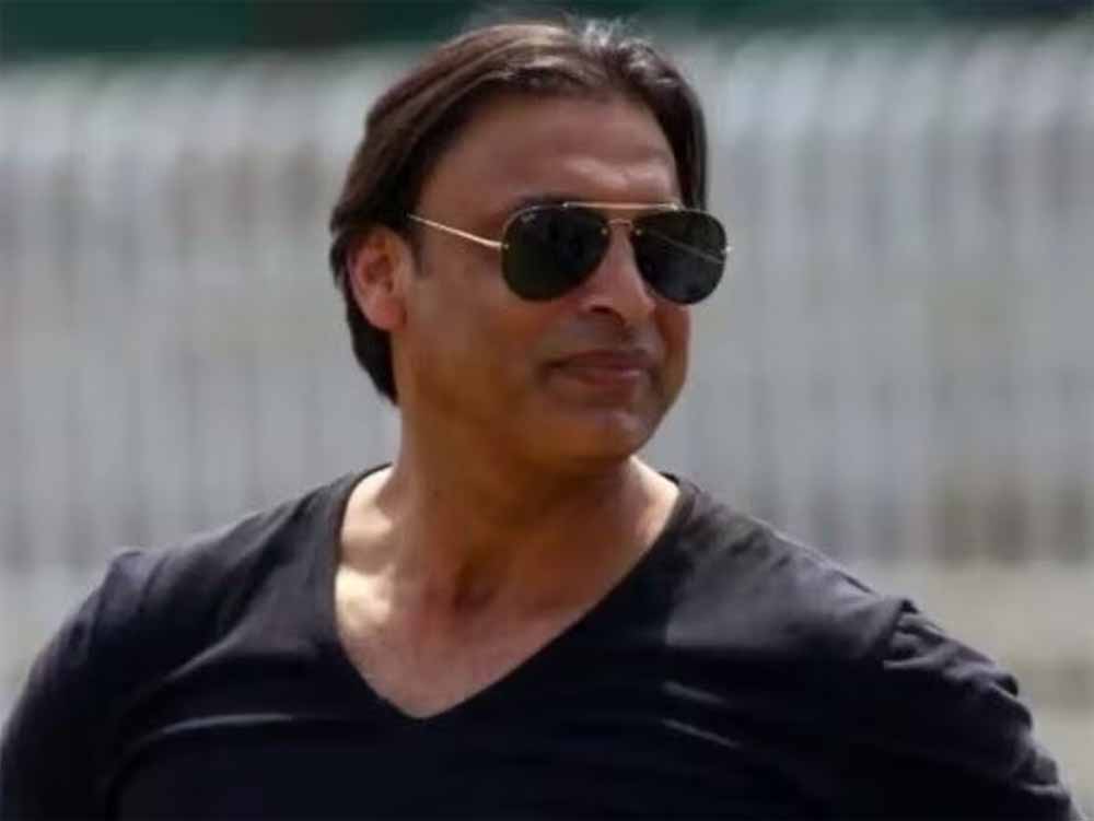 पाकिस्तान के पूर्व क्रिकेटरों शोएब अख्तर, तनवीर अहमद, बासित अली के यू-ट्यूब चैनल भी भारत में प्रतिबंधित हो चुके