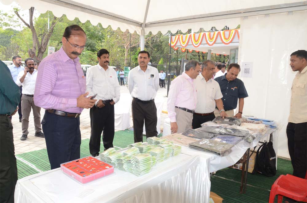 प्रधान मुख्य वन संरक्षक एवं वन बल प्रमुख ने अरण्य हाट-द जंगल स्‍टोर का किया शुभारंभ