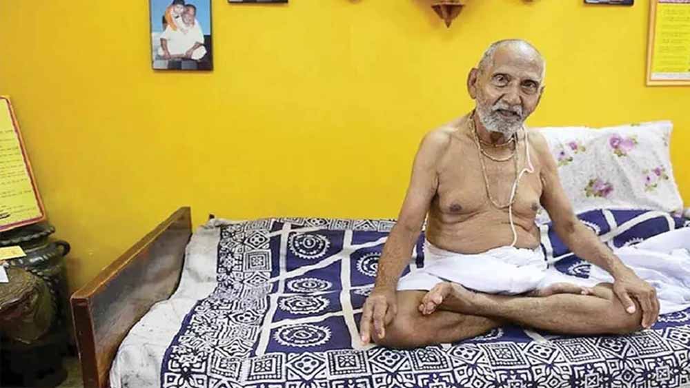 योग साधक शिवानंद बाबा निधन, पीएम मोदी बोले- योग से समाज की सेवा की योग साधक शिवानंद बाबा निधन, पीएम मोदी बोले- योग से समाज की सेवा की