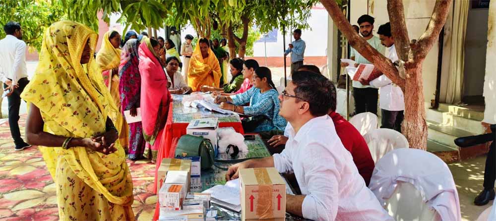 जिला जेल में 273 बंदियो का हुआ स्वास्थ्य परीक्षण जिला जेल में 273 बंदियो का हुआ स्वास्थ्य परीक्षण