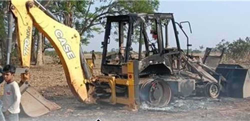 नक्सलियों ने एक व्यक्ति की गोली मारकर हत्या कर दी नक्सलियों ने एक व्यक्ति की गोली मारकर हत्या कर दी