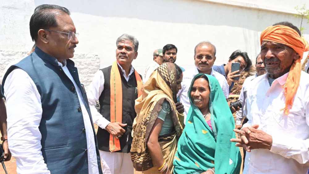 सबके सपनों का आधार, सार्थक हो रहे सपने, संवाद से हो रहा समाधान, यही तो है सुशासन तिहार: सीएम साय सबके सपनों का आधार, सार्थक हो रहे सपने, संवाद से हो रहा समाधान, यही तो है सुशासन तिहार: सीएम साय