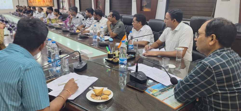 कलेक्टर ने ली राइस मिलर्स की बैठक, बचे धान की नीलामी में हिस्सा लेने दिए निर्देश कलेक्टर ने ली राइस मिलर्स की बैठक, बचे धान की नीलामी में हिस्सा लेने दिए निर्देश