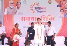 जशपुर जिले के दोकड़ा गांव पहुंचे सीएम साय, पीएम आवास के हितग्राहियों को सौंपी चाबी