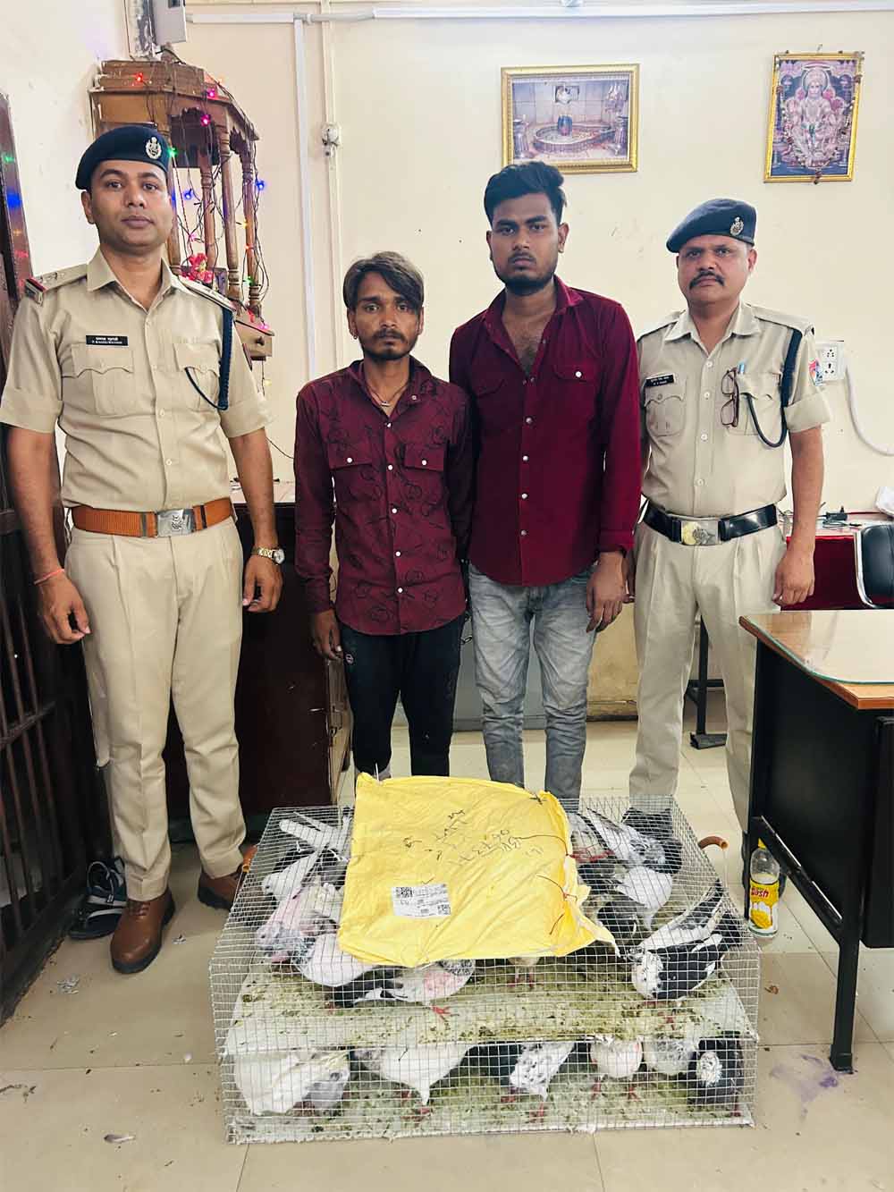 बुक की गई रेलवे संपत्ति की चोरी करने वाले दो आरोपी रंगे हाथों गिरफ्तार : पूर्ण बरामदगी