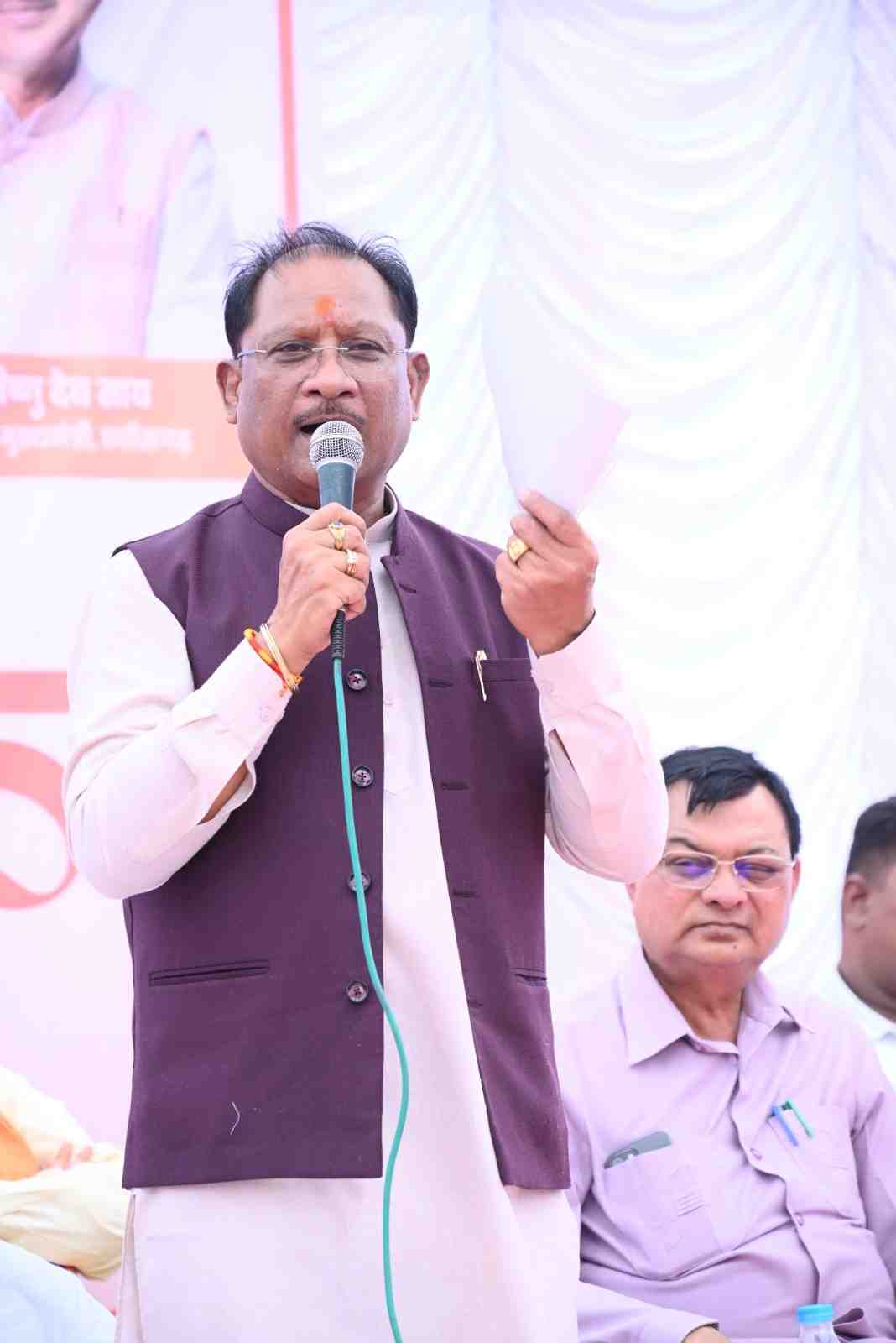 हम आपके सेवक है और आप अपनी समस्याओं को जरूर बताएं:मुख्यमंत्री हम आपके सेवक है और आप अपनी समस्याओं को जरूर बताएं:मुख्यमंत्री