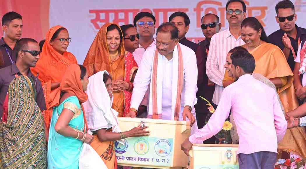 सर्वे सूची में शामिल हितग्राहियों को मिलेगा पीएम आवास: मुख्यमंत्री विष्णुदेव साय सर्वे सूची में शामिल हितग्राहियों को मिलेगा पीएम आवास: मुख्यमंत्री विष्णुदेव साय