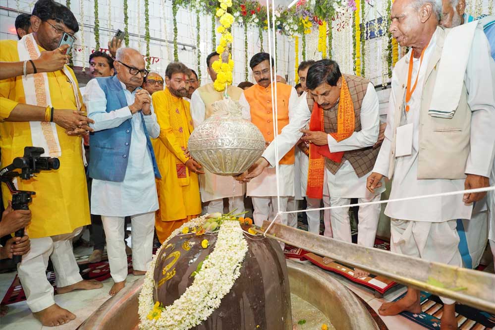 जागेश्वरनाथ धाम कॉरीडोर बनने से मंदिर क्षेत्र की बढ़ेगी भव्यता : मुख्यमंत्री डॉ. यादव जागेश्वरनाथ धाम कॉरीडोर बनने से मंदिर क्षेत्र की बढ़ेगी भव्यता : मुख्यमंत्री डॉ. यादव