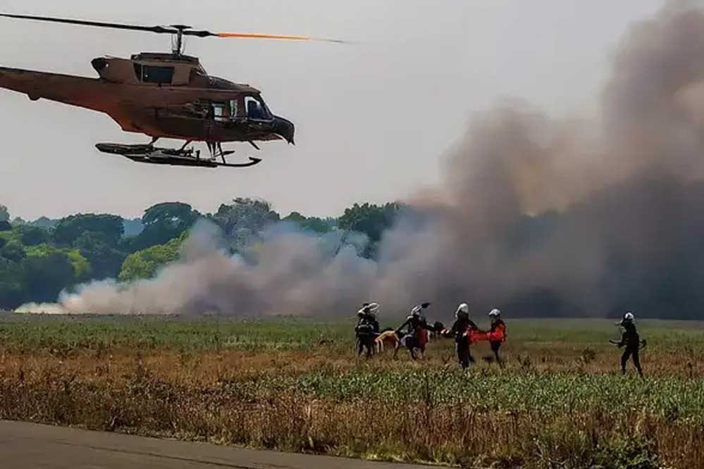 चाईबासा में IED ब्लास्ट, एक जवान घायल; रांची किया गया एयरलिफ्ट याचना नहीं, अब रण होगा… चाईबासा में IED ब्लास्ट, एक जवान घायल; रांची किया गया एयरलिफ्ट याचना नहीं, अब रण होगा…