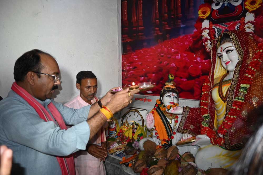 उप मुख्यमंत्री अरुण साव कर्मा माता मंदिर प्राण प्रतिष्ठा एवं सम्मान समारोह में हुए शामिल उप मुख्यमंत्री अरुण साव कर्मा माता मंदिर प्राण प्रतिष्ठा एवं सम्मान समारोह में हुए शामिल