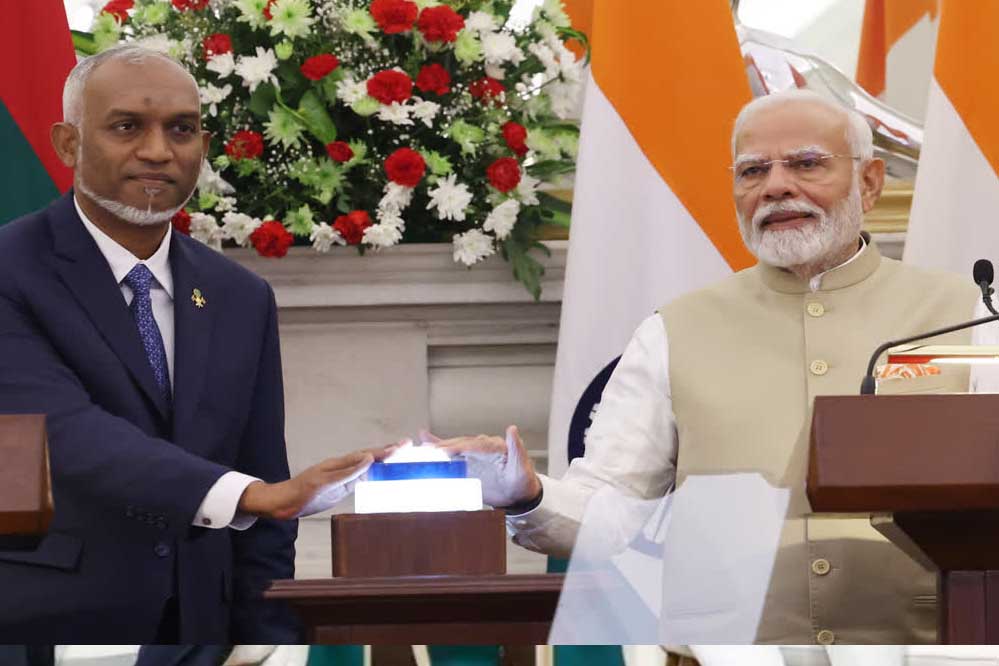तनाव के बीच भारत ने मालदीव के लिए बड़ा दिल दिखाया, 50 मिलियन डॉलर के रोलओवर करके बड़ी वित्तीय की सहायता तनाव के बीच भारत ने मालदीव के लिए बड़ा दिल दिखाया, 50 मिलियन डॉलर के रोलओवर करके बड़ी वित्तीय की सहायता