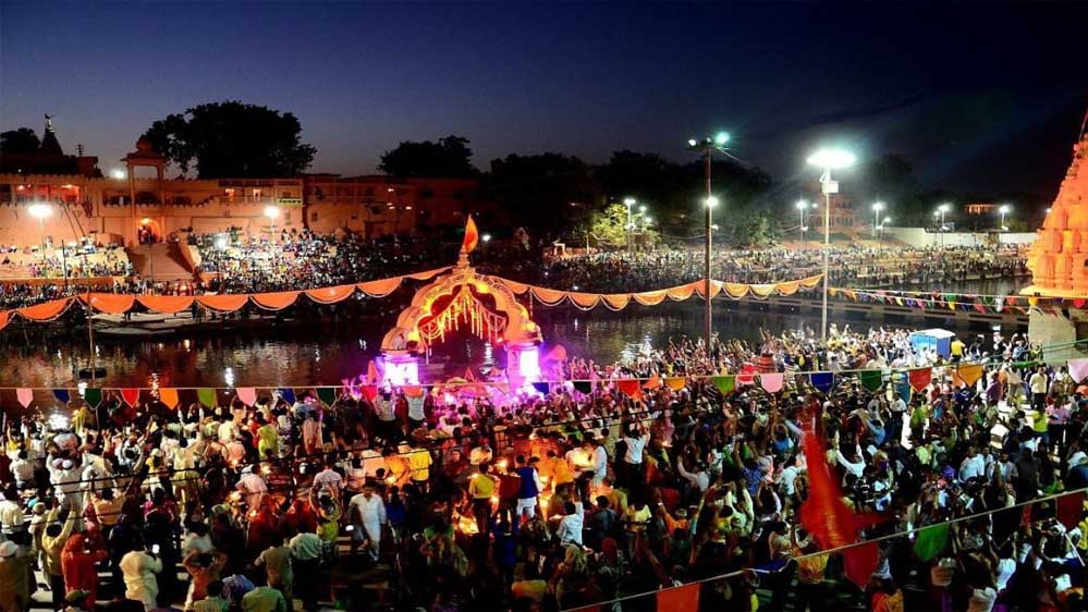 मुख्यमंत्री डॉ. यादव की मंशानुरूप आनंद की अुनभूति और हर्षोल्लास से करेंगे श्रद्धालुओं का स्वागत मुख्यमंत्री डॉ. यादव की मंशानुरूप आनंद की अुनभूति और हर्षोल्लास से करेंगे श्रद्धालुओं का स्वागत
