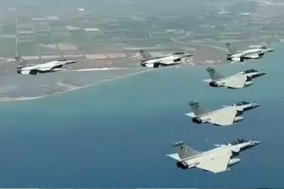 ‘ इंडिया का माइंड गेम, डमी फाइटर जेट,  फिर मिसाइल डिफेंस पर ये गलती कर बैठा पाकिस्तान, तब ब्रह्मोस ने मचाया प्रलय!