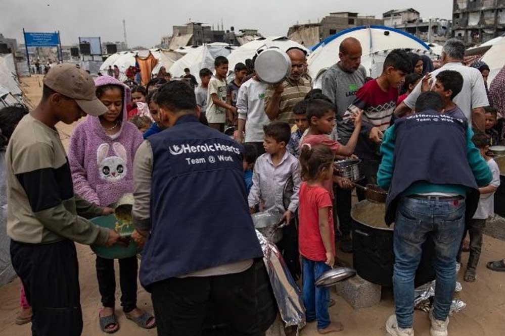 डोनाल्ड ट्रंप का बड़ा प्लान, 10 लाख फिलिस्तीनियों को लीबिया में बसाने की तैयारी डोनाल्ड ट्रंप का बड़ा प्लान, 10 लाख फिलिस्तीनियों को लीबिया में बसाने की तैयारी