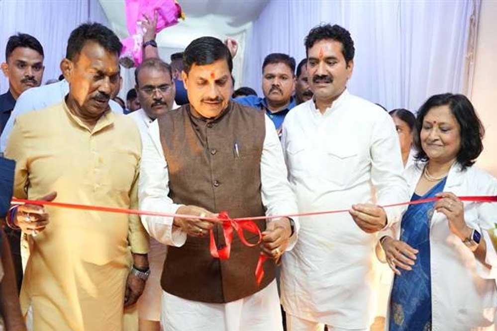 मुख्यमंत्री डॉ. यादव ने चाचा नेहरू बाल चिकित्सालय के कायाकल्पित स्वरूप का किया लोकार्पण मुख्यमंत्री डॉ. यादव ने चाचा नेहरू बाल चिकित्सालय के कायाकल्पित स्वरूप का किया लोकार्पण