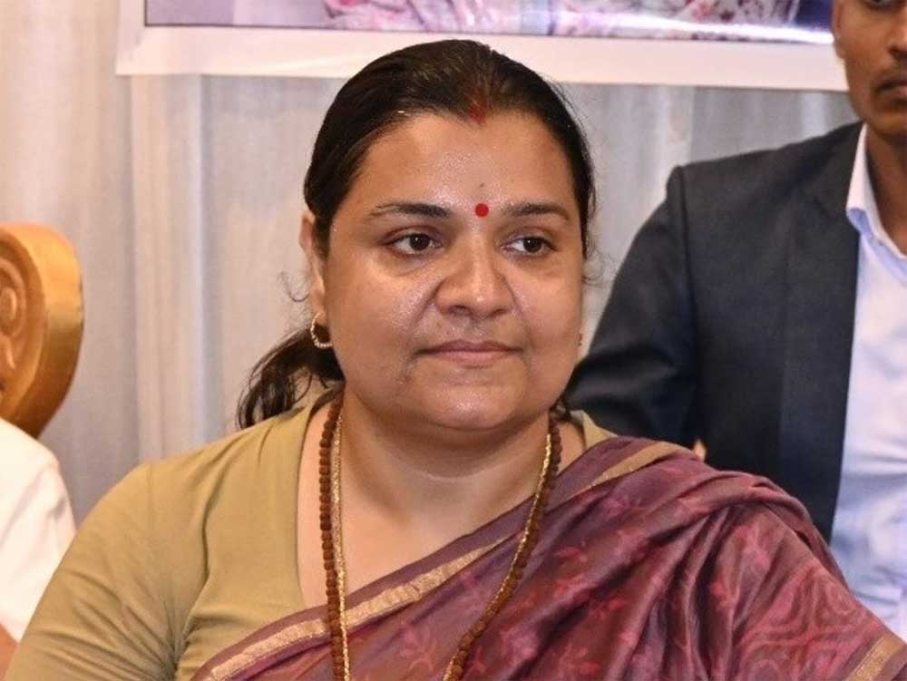बोकारो की कांग्रेस विधायक श्वेता सिंह मुश्किलों में घिरी, दो पैन कार्ड और तीन वोटर आईडी बोकारो की कांग्रेस विधायक श्वेता सिंह मुश्किलों में घिरी, दो पैन कार्ड और तीन वोटर आईडी