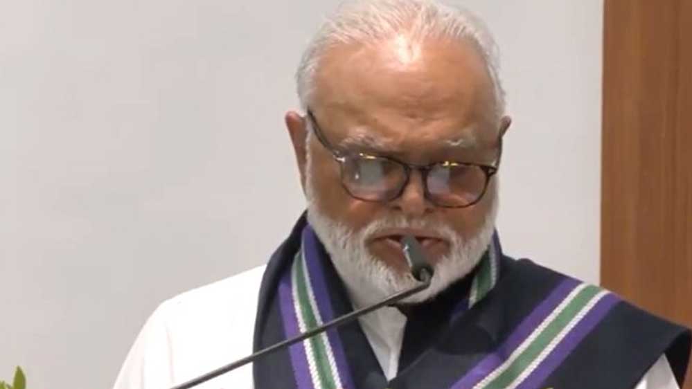 छगन भुजबल ने महाराष्ट्र मंत्री पद की शपथ ली, सीएम फडणवीस, डिप्टी सीएम शिंदे और अजित पवार उपस्थित थे