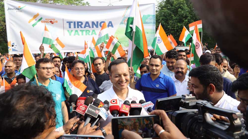 नवीन जिन्दल की मानवीय पहल — 20,000+ जिन्दल स्टील के कर्मचारी सीमावर्ती गांवों के पुनर्वास के लिए देंगे एक दिन का वेतन नवीन जिन्दल की मानवीय पहल — 20,000+ जिन्दल स्टील के कर्मचारी सीमावर्ती गांवों के पुनर्वास के लिए देंगे एक दिन का वेतन