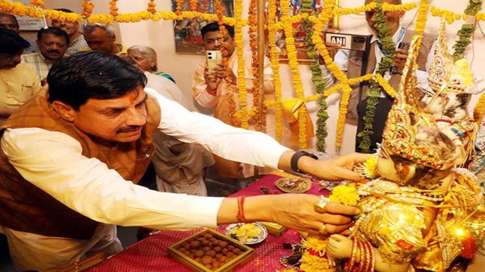 मुख्यमंत्री डॉ. यादव अनंत नारायण मंदिर के प्राण प्रतिष्ठा समारोह में सम्मिलित हुए