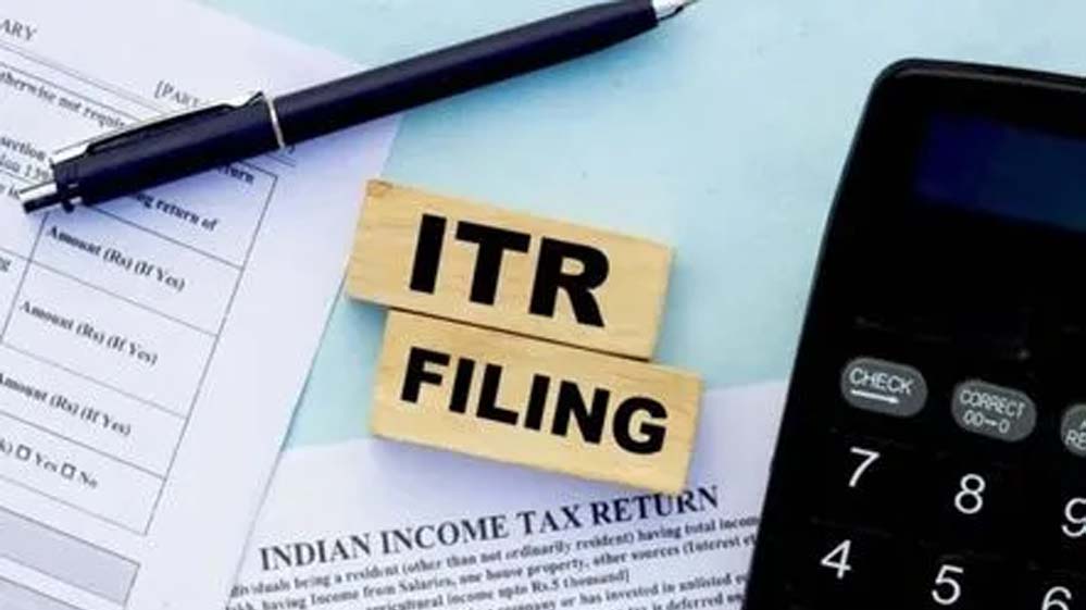 आयकर रिटर्न को लेकर बड़ी खबर, अब 15 सितंबर तक कर सकेंगे दाखिल आयकर रिटर्न को लेकर बड़ी खबर, अब 15 सितंबर तक कर सकेंगे दाखिल